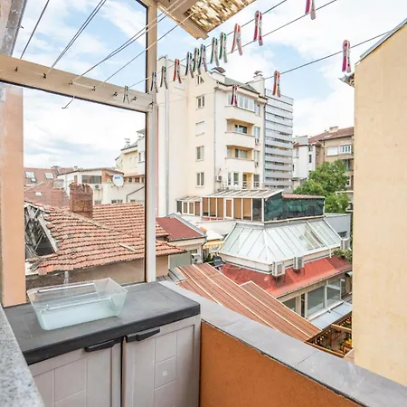 Charming 2bdr Heart Of Main Street Sofya