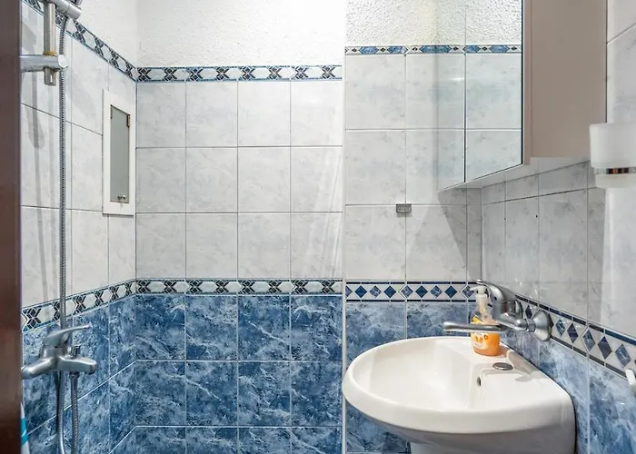 Charming 2bdr Heart Of Main Street Apartamento *