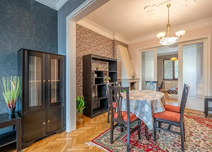 Апартамент Charming 2bdr Heart Of Main Street *